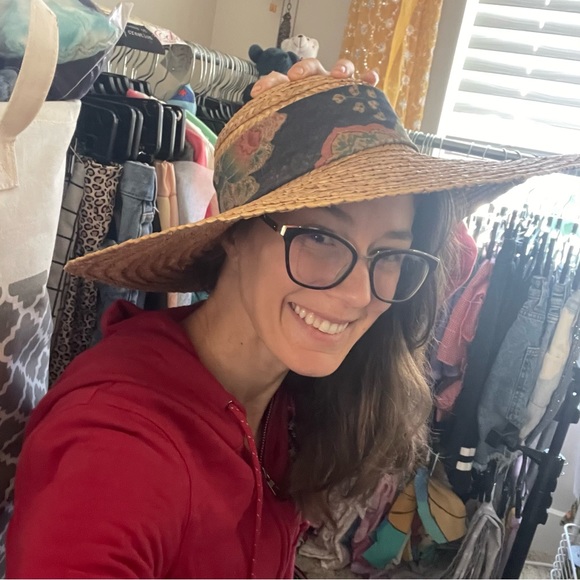 SOLD Wide Brim Sunhat with ribbon and fall leaves - Picture 5 of 10